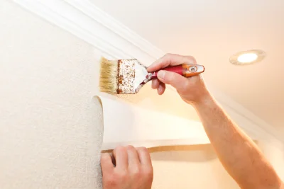 Pose de papier peint à Faucigny — revêtements muraux et toiles de verre